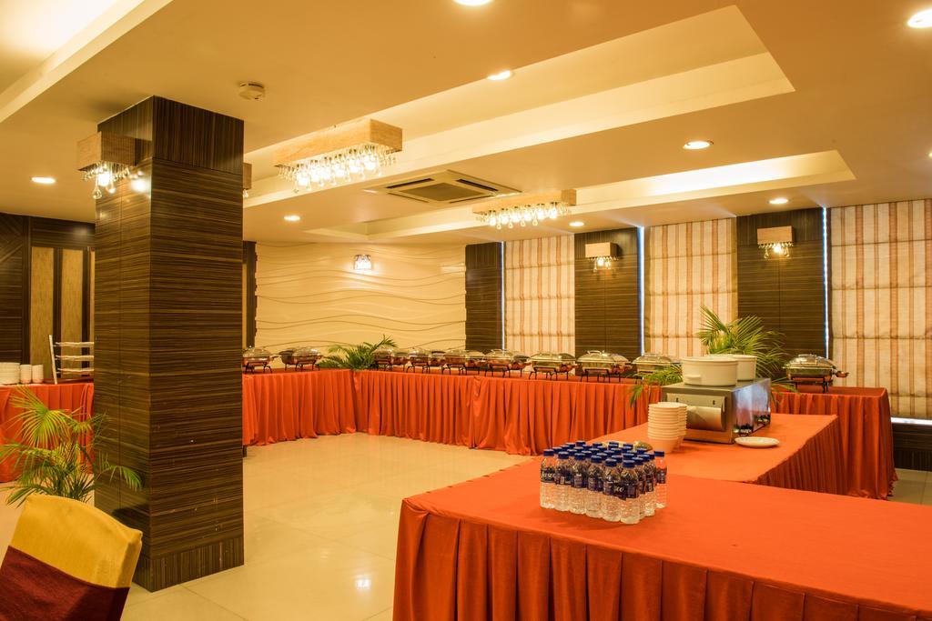 The Red Maple Mashal Indore