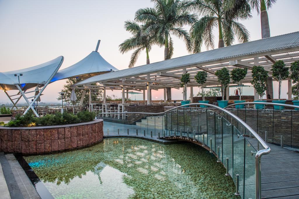 The Red Maple Mashal 3* Indore